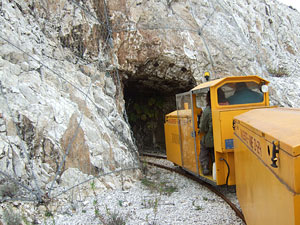 KISVONAT A VISSZAÚTON KISVONAT A VISSZAÚTON