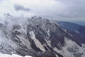 HÓ ÉS/VAGY MÁRVÁNY HÓ ÉS/VAGY MÁRVÁNY